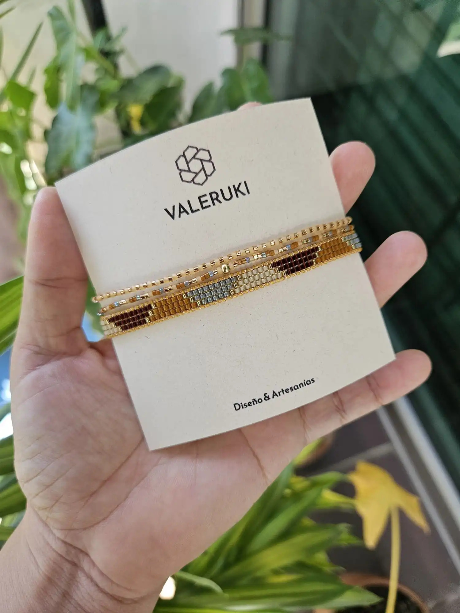 VALERUKI - 401-01.jpg